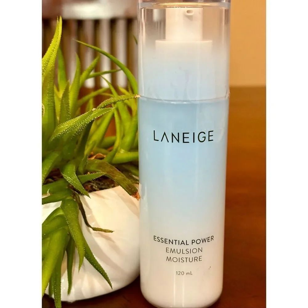 LANEIGE - NWOT - Essential Power Emulsion (Moisture), 120 ml (4 fl oz) No Box